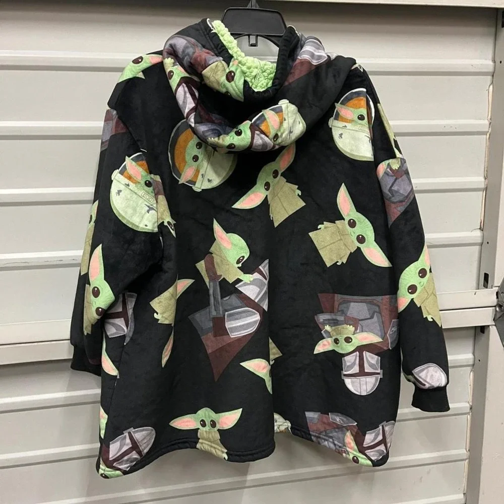 Star Wars Grogu Mandalorian Oversized Sherpa Wearable Blanket Hoodie Kids OSFM